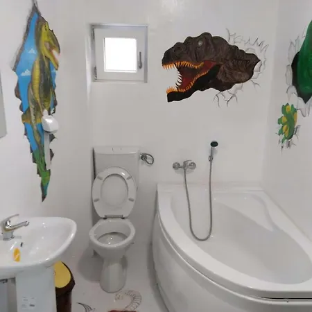 Casa Milos Si Fiul